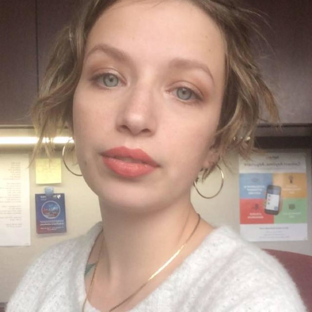 Meet your Posher, Mia